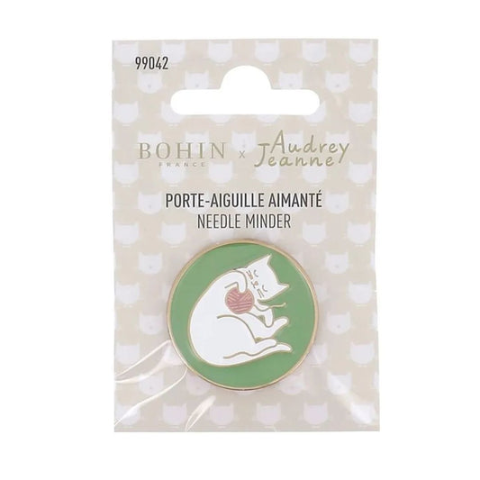 Bohin Green Cat Magnetic Needle Minder