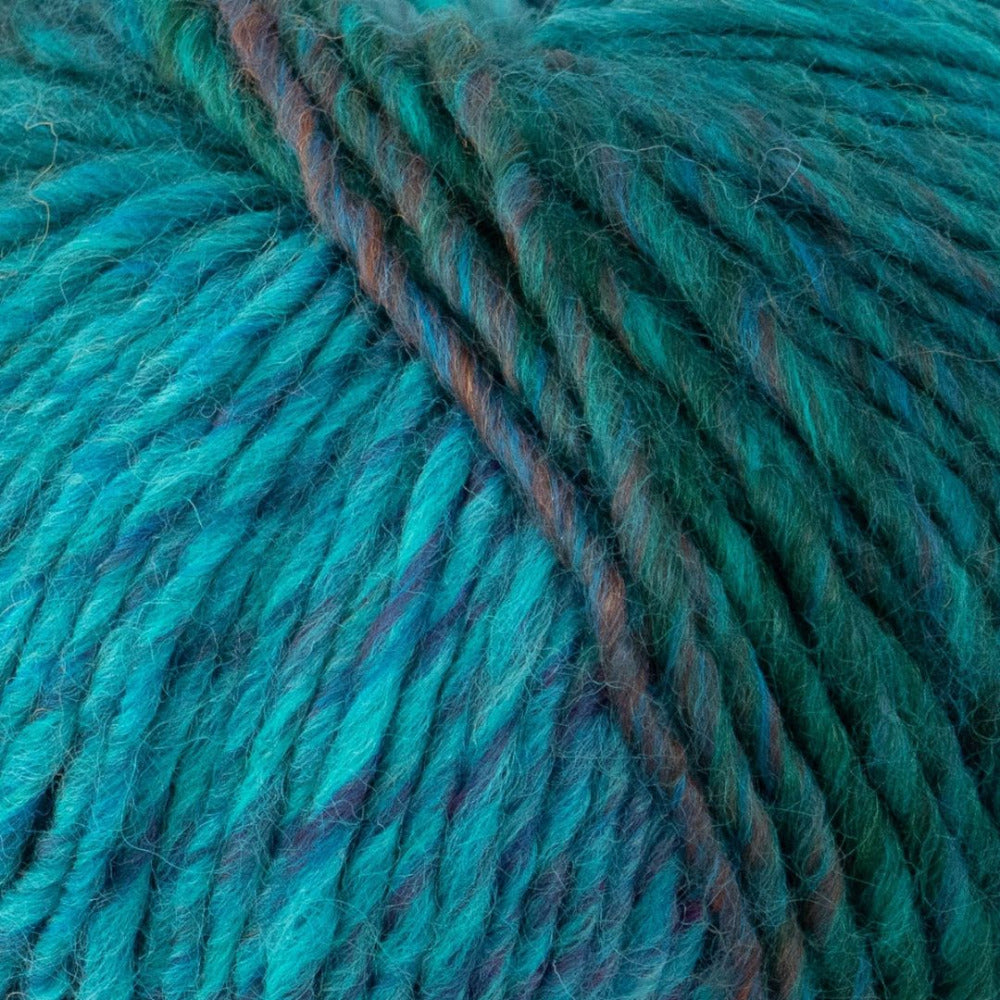 Cleckheaton Verve 12 Ply 8700 Luminous
