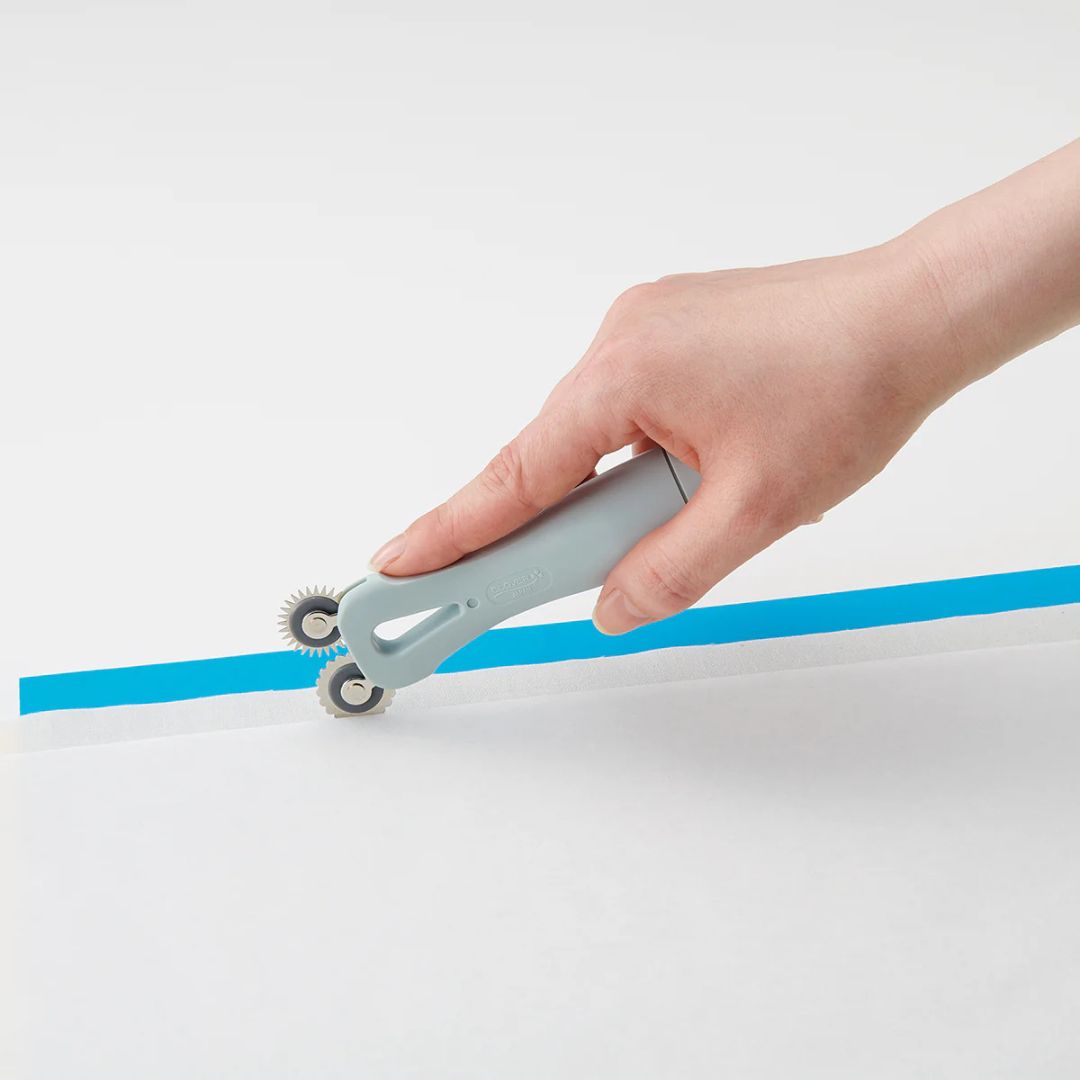 Clover 4870 Grip Fit Triple Tracing Wheel