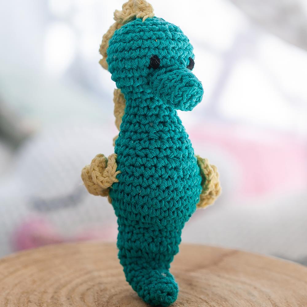 Hoooked Crocheted Amigurumi "Bubbles" Seahorse Kit