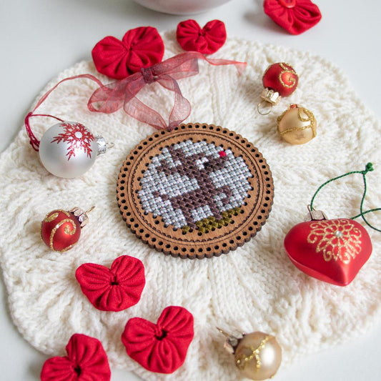 "Make It" Circle Timber Cross Stitch Kit at The Krafty Mobile