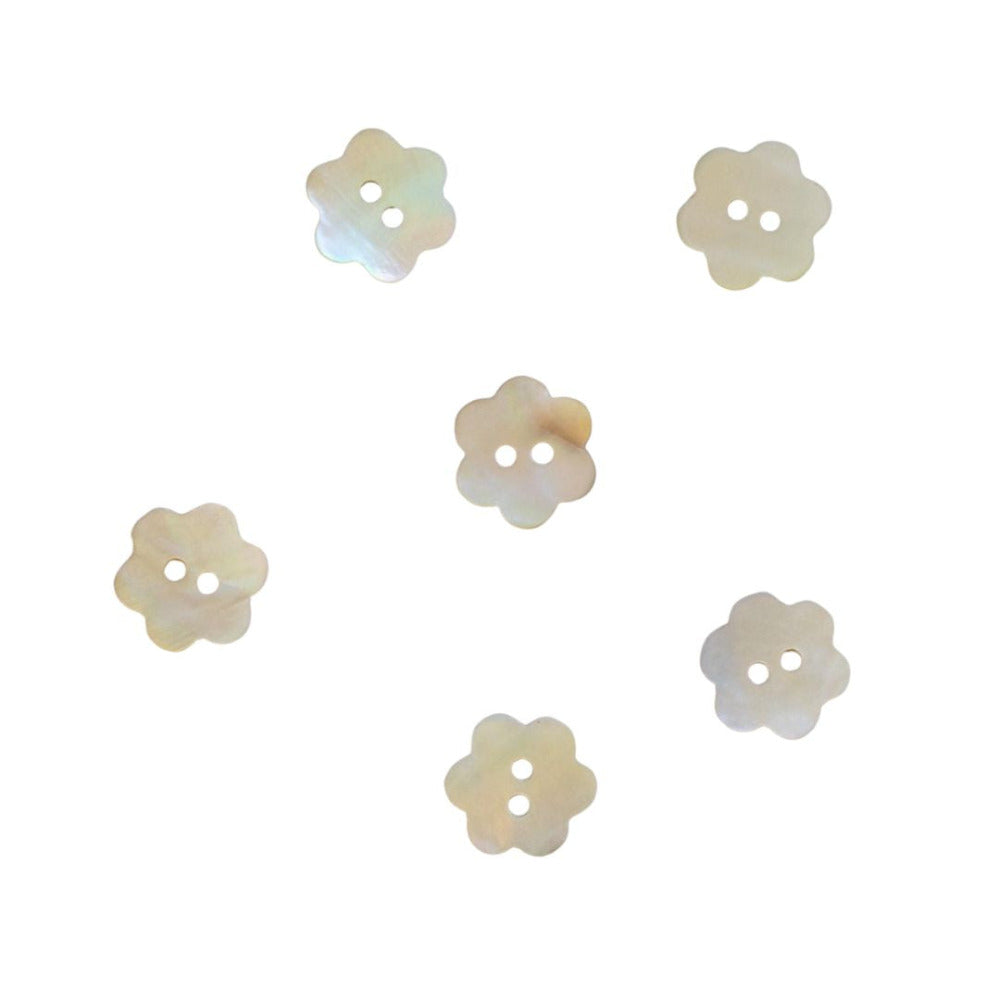 Flower Shell Two Hole Button 12mm