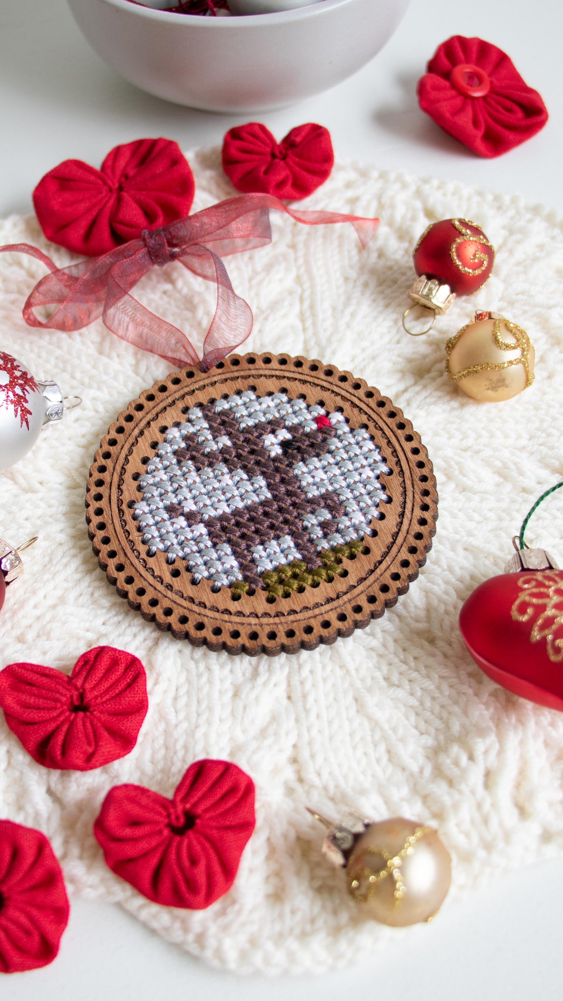 "Make It" Circle Timber Cross Stitch Kit