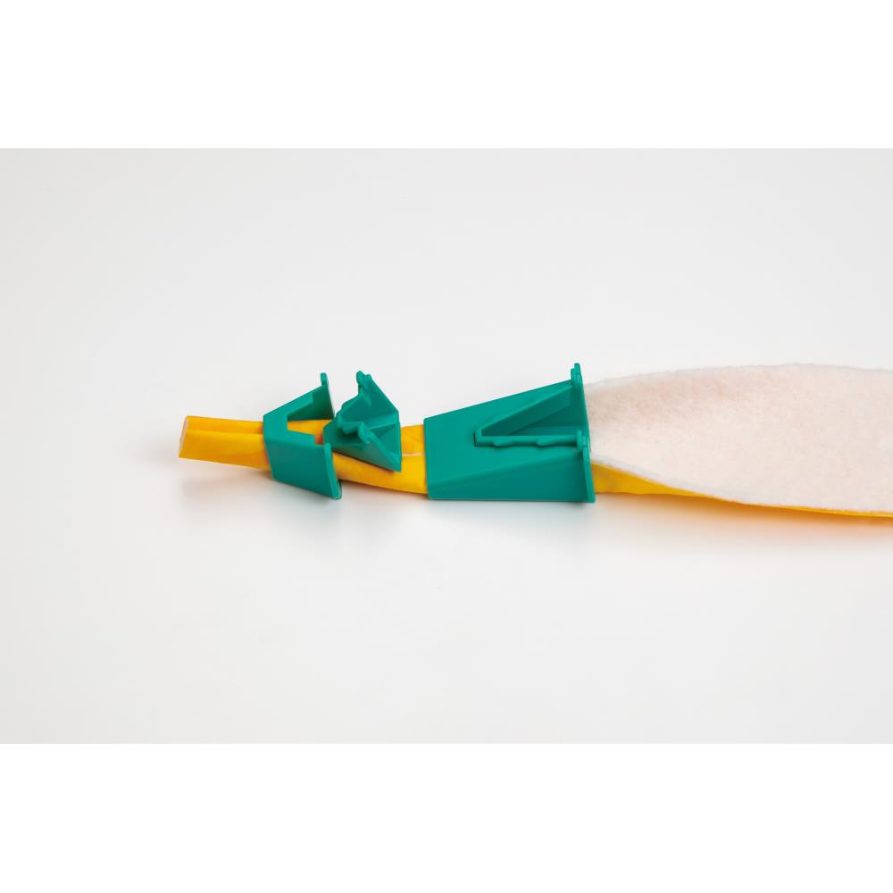 Clover 4022 Fabric Tube Maker