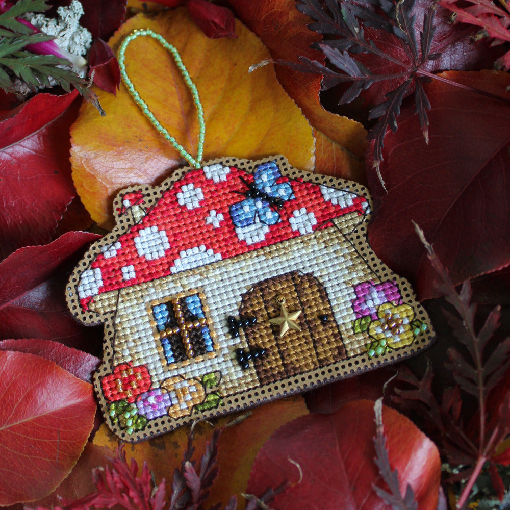 Mill Hill MH16-2215 Mushroom House Counted Cross Stitch Kit