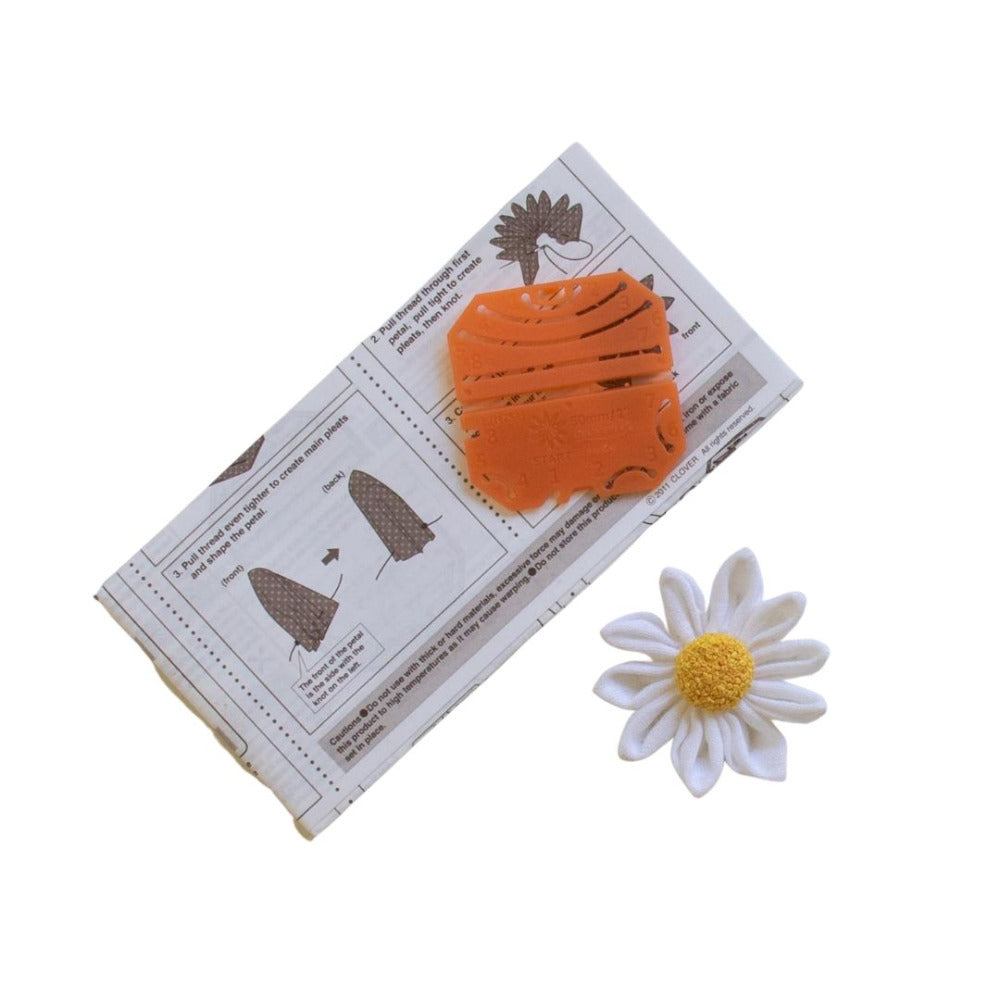 Clover 8484 Kanzashi Flower Maker Small Gathered Petal