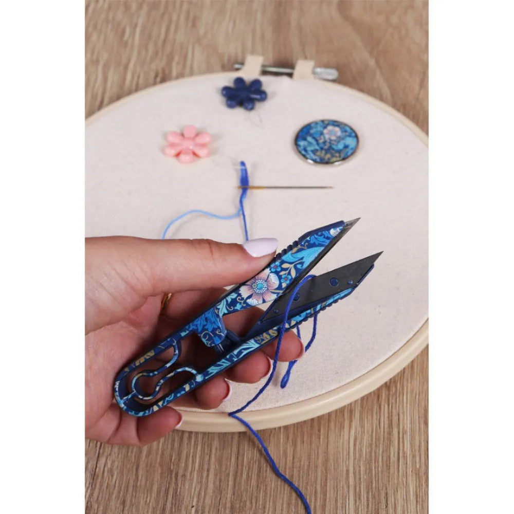 Hobby Gift Create Thread Scissors/Snips "Floral Woodblock" in use