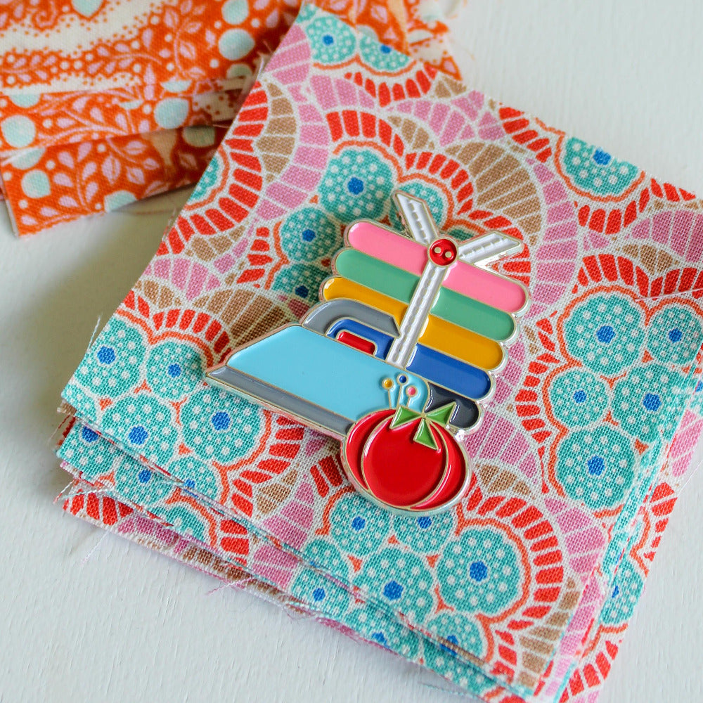 It's Sew Emma Sew Day Enamel Magnetic Needle Minder