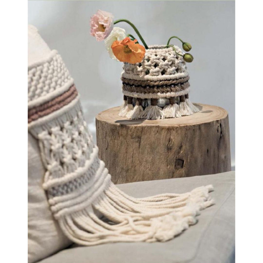 Macraweave - Macramé Meets Weaving with 18 Stunning Home Décor Projects by Amy Mullins & Marnia Ryan-Raison