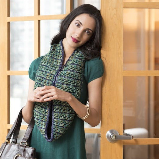 Malabrigo Book 10 Rios Greenwave Brioche-Rib Cowl